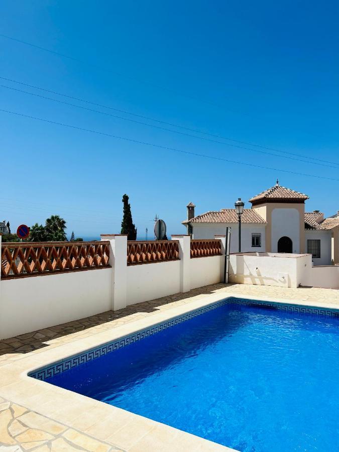 Apartamentos Pacifico نيرخا المظهر الخارجي الصورة